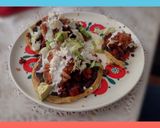 Foto del paso 9 de la receta: Sopes de frijoles con longaniza, y una rica salsa roja