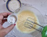 Foto del passaggio 3 della ricetta Torta Soffice allo Yogurt Greco con Mirtilli Caldi