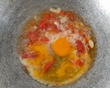Foto langkah ke 2 dari resep Tumis Telur dan Sawi Putih.