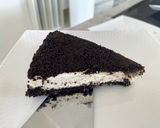 A picture of step 5 of Oreo Cheesecake.