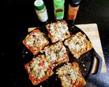 एक्झॉटिक व्हेज ब्रेड पिझ्झा (Exotic Bread Pizza Recipe In Marathi) रेसिपी स्टेप 3 फोटो 