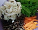 Hình bước làm 1 của món Đồ chay xào thập cẩm