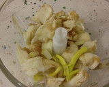 Foto del paso 5 de la receta: Berenjena rellena de verduras con frutos secos y galletas de queso con albaricoques