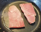 Foto del paso 2 de la receta: Filetes de Atún con sofrito de Tomate