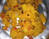 A picture of step 3 of Aloo Paratha.