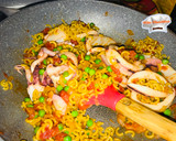 Foto del paso 4 de la receta: Fideos a la cazuela con calamar