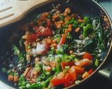 A picture of step 2 of Oats Upma.