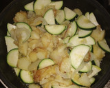 Foto del paso 2 de la receta: Revuelto de patata y calabacín