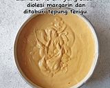 Foto langkah ke 5 dari resep Cake Rempah Toping Kenari.