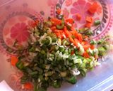 Foto del paso 1 de la receta: Ají relleno de espinaca con papas salteadas