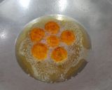 Foto langkah ke 10 dari resep Mac and Cheese Balls.