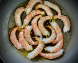 Foto del paso 1 de la receta: Arroz venere con langostinos y mango
