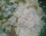 Foto langkah ke 2 dari resep Fried mashed potatoes.