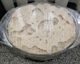 Foto del paso 3 de la receta Focaccia de espelta con cebolla y aceitunas (sin amasado)