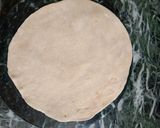 A picture of step 4 of Black chanacutlat  roll.