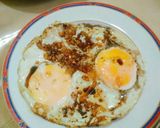 Foto langkah ke 6 dari resep Nasi telur ceplok khas pontianak.