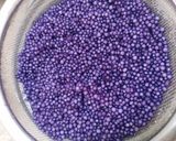 Hình bước làm 1 của món Bánh bột báng nhân dừa hoa biếc