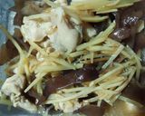 รูปขั้นตอนการทำที่ 6 ของ ไก่ผัดขิง