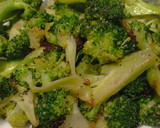 Foto del paso 1 de la receta: Brócoli salteado con huevo y jengibre