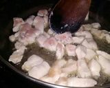 Foto del paso 1 de la receta: Canastitas de puerro, pollo y queso