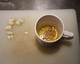 Foto del paso 1 de la receta: "2 pisas dos" de atún blanco y academica  y panazos integrales