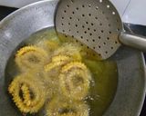 ચોખા ના લોટ ની ચકરી (Chokha Flour Chakri Recipe In Gujarati) રેસીપી સ્ટેપ4ફોટો