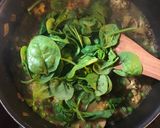 A picture of step 7 of Cauliflower curry - vegan.