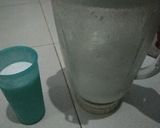Foto langkah ke 1 dari resep 26. Es kelapa susu dapur Aisyah.