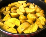 عکس مرحله 4 از دستور سیب زمینی با پوست (Potato Wedges)
