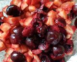 Foto del paso 2 de la receta: Budín de batata🍠frutillas🍓y cerezas🍒