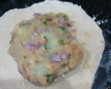 A picture of step 3 of Potato Onion Paratha.