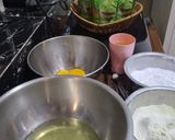 Foto langkah ke 1 dari resep Matcha Lava Cake.