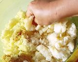 Foto langkah ke 3 dari resep Perkedel Singkong (Pastel Banjar).