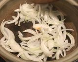 A picture of step 4 of I used milk for sukiyaki?!.