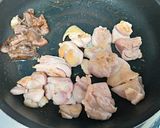 A picture of step 1 of Kansai-Style Homemade Sukiyaki Sauce (Warishita).