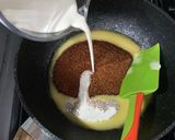 Foto langkah ke 2 dari resep Butterscotch sauce homemade.