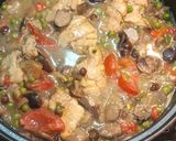 Foto del paso 4 de la receta: Contramuslos de pollo con setas y verduras