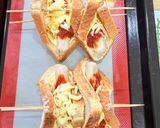 Gambar langkah 3 resipi 👩‍🍳Oven-toasted Sausage Bread.