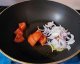 A picture of step 3 of Bhapa Chingri (Pyaaj-Roshun Diye).