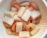 A picture of step 1 of Seafood Curry Using Seafood Mix.
