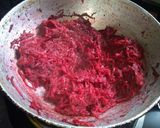 A picture of step 2 of Beet halva.