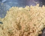 A picture of step 2 of Besan k laddoo.