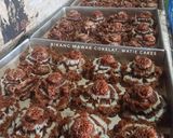 Foto langkah ke 4 dari resep Bikang mawar cokelat.