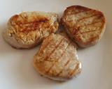 Foto del paso 5 de la receta: Solomillo de cerdo con salsa de almendras y queso