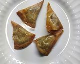 A picture of step 12 of Air fryer Banana Halwa Wontons.