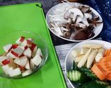 蔬果麻油雞湯的食譜步驟1照片