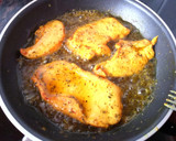 Foto del paso 2 de la receta: Pollo a la cúrcuma con arroz y pimiento