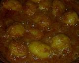 A picture of step 2 of Dum aloo.