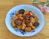 Hình bước làm 4 của món Tàu Hũ Ky Nấm Đông Cô Kho Sả Ớt
