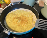 Foto del paso 3 de la receta: Wrap de tortilla y jamón a la sartén